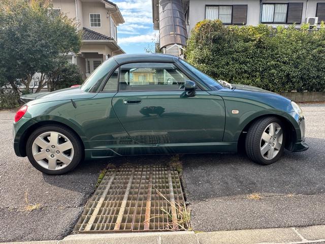 コペン アクティブトップ　ターボ車　運転席助手席エアバック　社外ナビゲーション　ドライブレコーダー　パワーウインドー　ＥＴＣ車載器　運転席エアバッグ　ＡＢＳ　エアコン　パワステ　禁煙　オープン異常なし（4枚目）