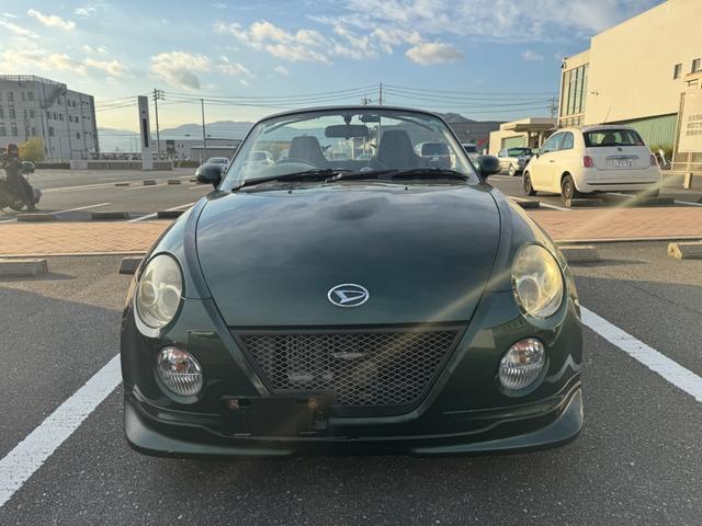 コペン アクティブトップ　ターボ車　運転席助手席エアバック　社外ナビゲーション　ドライブレコーダー　パワーウインドー　ＥＴＣ車載器　運転席エアバッグ　ＡＢＳ　エアコン　パワステ　禁煙　オープン異常なし（24枚目）