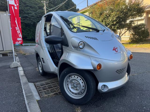 トヨタ 　トヨタ　コムス　Ｂ－ＣＯＭ　電気自動車　ミニカー登録　家庭用１００Ｖ充電　アクセサリーソケット（3枚目）