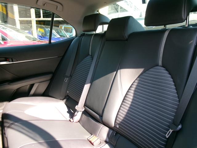 カムリ ＷＳ　純正１７ＡＷ　黒ハーフレザーシート　純正８インチＤＡ　Ｔコネナビ＆ＴＶ　前後ドラレコ　Ｂカメラ　ＥＴＣ２．０　パドルシフト　カラーＨＵＤ　クルコン　ＢＳＭ　ＬＤＡ　プリクラッシュ　サイドバイザー（14枚目）