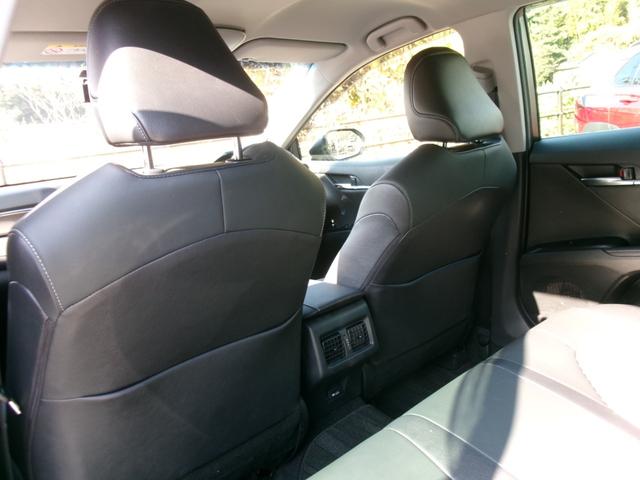 カムリ ＷＳ　純正１７ＡＷ　黒ハーフレザーシート　純正８インチＤＡ　Ｔコネナビ＆ＴＶ　前後ドラレコ　Ｂカメラ　ＥＴＣ２．０　パドルシフト　カラーＨＵＤ　クルコン　ＢＳＭ　ＬＤＡ　プリクラッシュ　サイドバイザー（26枚目）