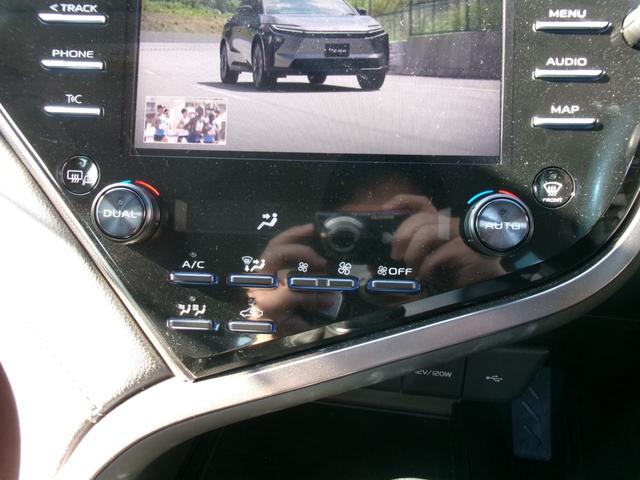 カムリ ＷＳ　純正１７ＡＷ　黒ハーフレザーシート　純正８インチＤＡ　Ｔコネナビ＆ＴＶ　前後ドラレコ　Ｂカメラ　ＥＴＣ２．０　パドルシフト　カラーＨＵＤ　クルコン　ＢＳＭ　ＬＤＡ　プリクラッシュ　サイドバイザー（33枚目）