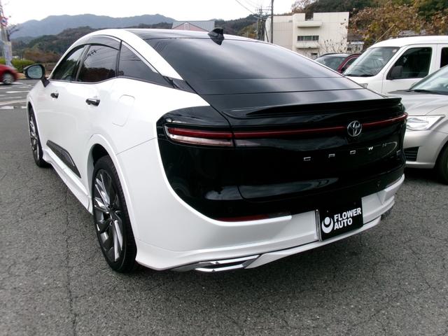 クラウンクロスオーバー Ｇアドバンスド・レザーパッケージ　モデリスタエアロ　純正２１ＡＷ　寒冷地仕様　４ＷＤ　パノラミックビュー　ディスプレイオーディオ　ＴＶ　置くだけ充電　デジタルインナーミラー　ＢＳＭ　フットライト　Ｐシート＆メモリ　ＨＤＭＩ　ＥＴＣ（9枚目）