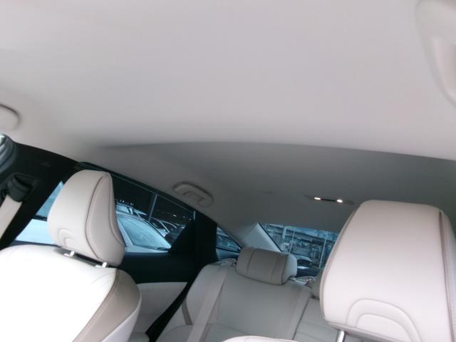 クラウンクロスオーバー Ｇアドバンスド・レザーパッケージ　モデリスタエアロ　純正２１ＡＷ　寒冷地仕様　４ＷＤ　パノラミックビュー　ディスプレイオーディオ　ＴＶ　置くだけ充電　デジタルインナーミラー　ＢＳＭ　フットライト　Ｐシート＆メモリ　ＨＤＭＩ　ＥＴＣ（12枚目）