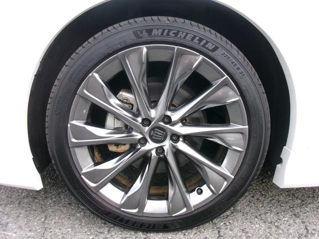 クラウンクロスオーバー Ｇアドバンスド・レザーパッケージ　モデリスタエアロ　純正２１ＡＷ　寒冷地仕様　４ＷＤ　パノラミックビュー　ディスプレイオーディオ　ＴＶ　置くだけ充電　デジタルインナーミラー　ＢＳＭ　フットライト　Ｐシート＆メモリ　ＨＤＭＩ　ＥＴＣ（22枚目）