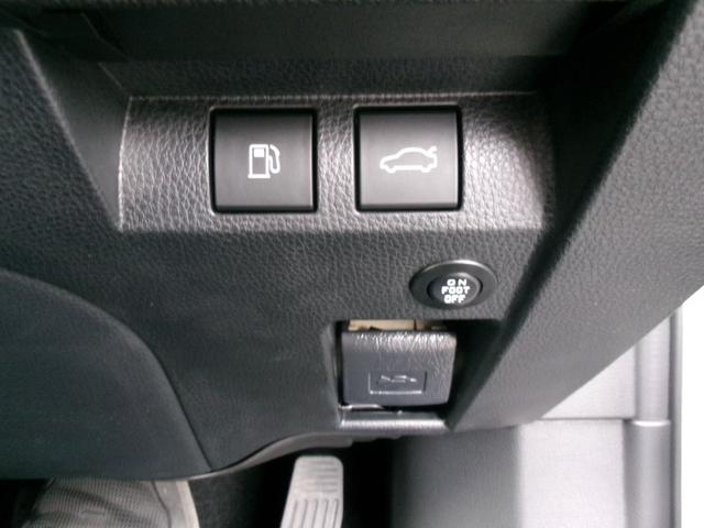 クラウンクロスオーバー Ｇアドバンスド・レザーパッケージ　モデリスタエアロ　純正２１ＡＷ　寒冷地仕様　４ＷＤ　パノラミックビュー　ディスプレイオーディオ　ＴＶ　置くだけ充電　デジタルインナーミラー　ＢＳＭ　フットライト　Ｐシート＆メモリ　ＨＤＭＩ　ＥＴＣ（31枚目）