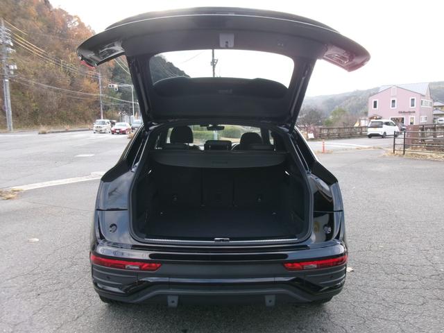 Ｑ５スポーツバック ４０ＴＤＩクワトロ　Ｓライン　ブラックスタイリングパッケージ　パノラマサンルーフ　バーチャルコックピット　パノラミックビュー　ステアヒーター　Ｐシート　シートヒーター　インテリアライト　ワイヤレス充電　前後ドラレコ（15枚目）