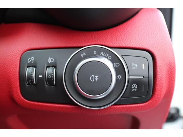 ヴェローチェ 高年式・低走行のVELOCEが入庫致しました。ワンオーナー車でグッドコンディションの1台です!内装はレザーシートでスポーティで高級な雰囲気に仕上げられております。(15枚目)