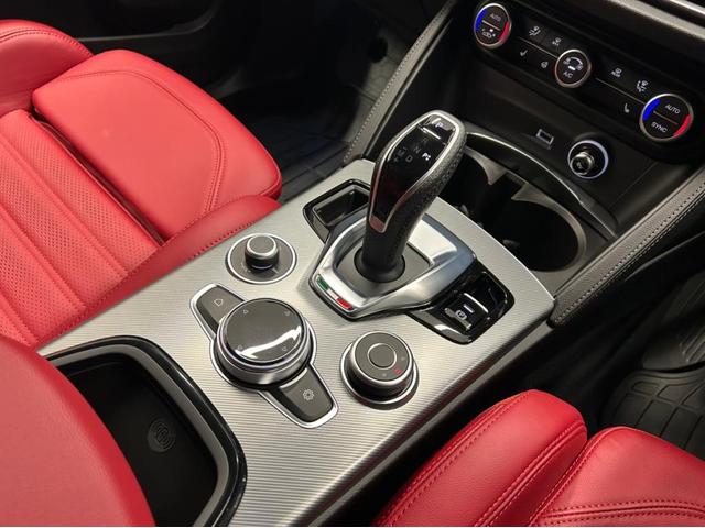 電子制御式８速オートマチック