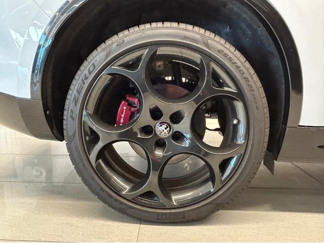 ２１インチアルミホイール