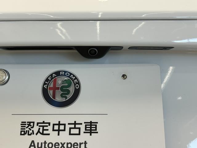 バックカメラ標準装備