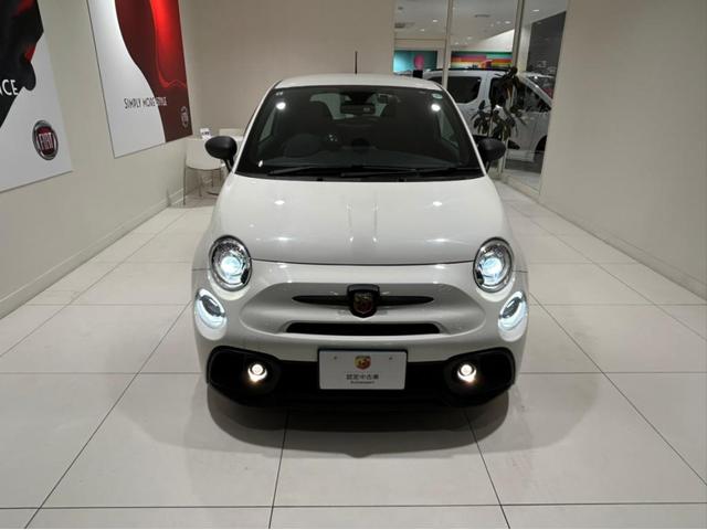 アバルト595 コンペティツィオーネ(4枚目)