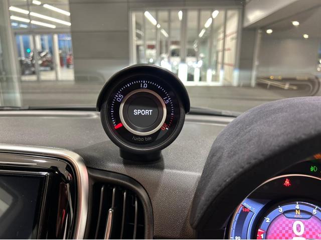 アバルト595 コンペティツィオーネ(11枚目)