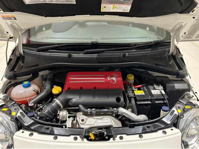 アバルト595 コンペティツィオーネ(14枚目)