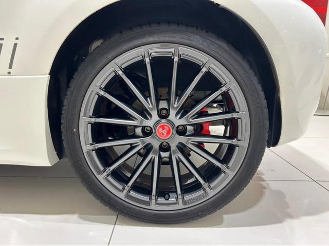 アバルト595 コンペティツィオーネ(19枚目)