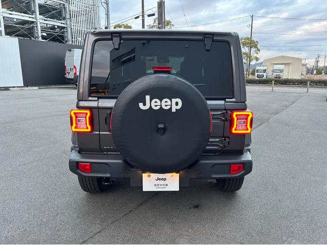 �V���v���ȃ��A�f�U�C���ł����A�i�d�d�o���S�̑��݊��͑傫���ł��I