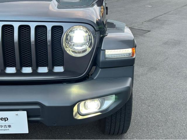 �k�d�c�w�b�h���C�g�Ȃ̂Ŗ��邭���S