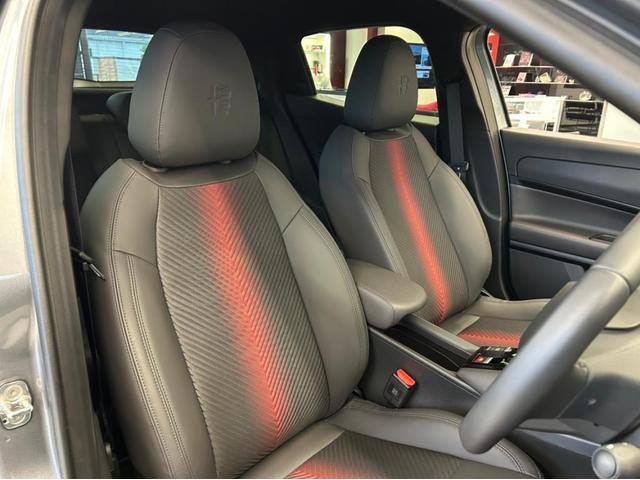 �t�@�u���b�N�^�e�N�m���U�[�V�[�g