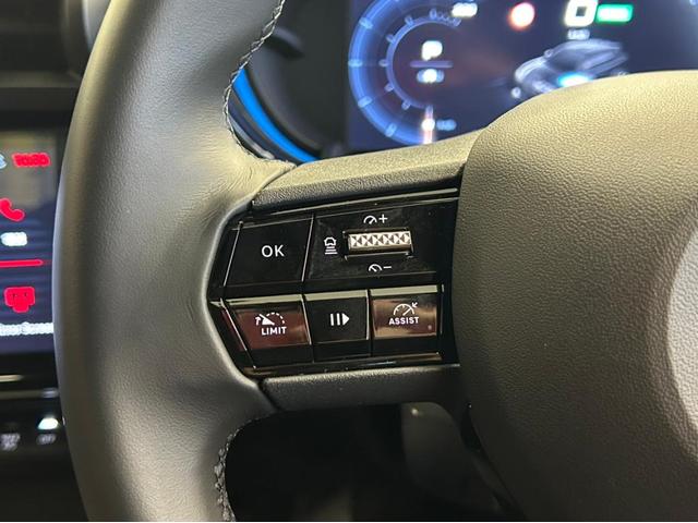 �A�_�v�e�B�u�N���[�Y�R���g���[��