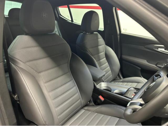 �z�[���h���ɗD����K�ȃ��U�[�V�[�g