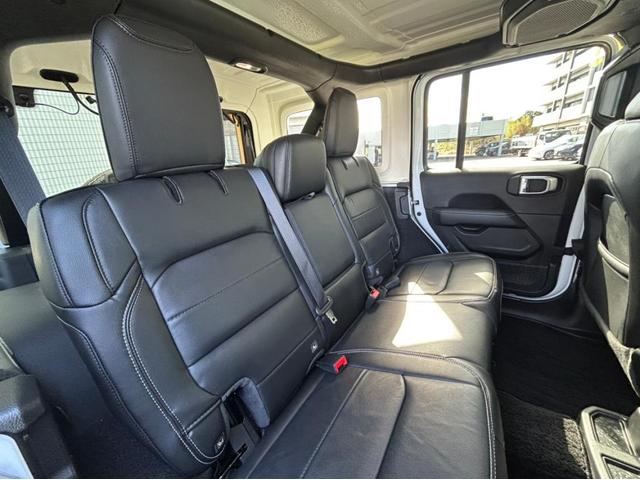 ���ʂ��L���������ƍ����㕔����