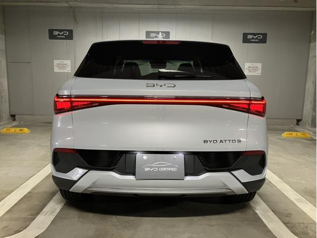 ＢＹＤロゴが特徴的なリアデザインになっております！