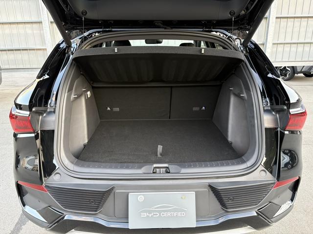 �g�����N�X�y�[�X�̓g�m�J�o�[����������Ă���A�O����̎��E���Ղ�܂��B