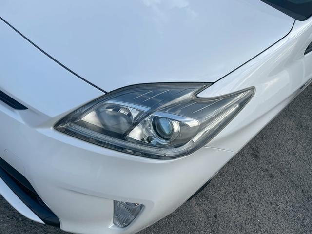 プリウス Ｓ　バックモニター　ＴＶナビ　ＥＴＣ　ＴＶナビ　スマートキー　ドアミラーウインカー（7枚目）