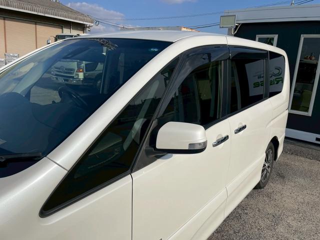 セレナ ハイウェイスター　Ｖセレ＋セーフティＩＩ　ＳＨＶ　両側パワースライドドア　フリップダウンモニター　ＴＶナビ　ＥＴＣ　ＬＥＤライト　プッシュスタート　スマートキー　クルーズコントロール　バックモニター（11枚目）