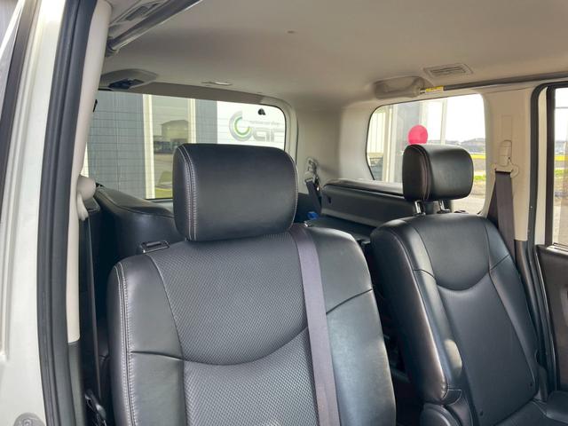 セレナ ハイウェイスター　Ｖセレ＋セーフティＩＩ　ＳＨＶ　両側パワースライドドア　フリップダウンモニター　ＴＶナビ　ＥＴＣ　ＬＥＤライト　プッシュスタート　スマートキー　クルーズコントロール　バックモニター（26枚目）