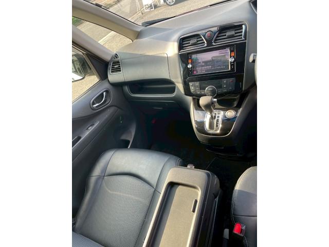 セレナ ハイウェイスター　Ｖセレ＋セーフティＩＩ　ＳＨＶ　両側パワースライドドア　フリップダウンモニター　ＴＶナビ　ＥＴＣ　ＬＥＤライト　プッシュスタート　スマートキー　クルーズコントロール　バックモニター（27枚目）