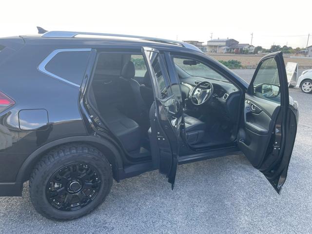 エクストレイル ２０Ｘ　４ＷＤ　レイズＡＷ　サンルール　サンルーフ　パノラマガラスルーフ　外品アルミ　ドラレコ　ＬＥＤヘッドライト　８インチナビ　シートヒーター　ＴＶナビ　バックモニター　ルーフレール（11枚目）