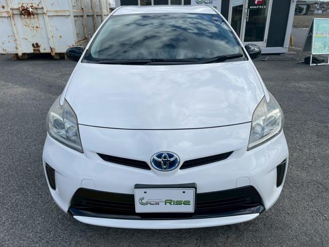 プリウス １．８Ｓ　外品１８ＡＷ　シーケンシャルウインカー　バックモニター　ＫＥＮＷＯＯＤ９インチナビＴＶ　外品　マフラー　１８ＡＷ　足回り　テーブル　シーケンシャルウインカー　ＬＥＤスカッフプレート（8枚目）