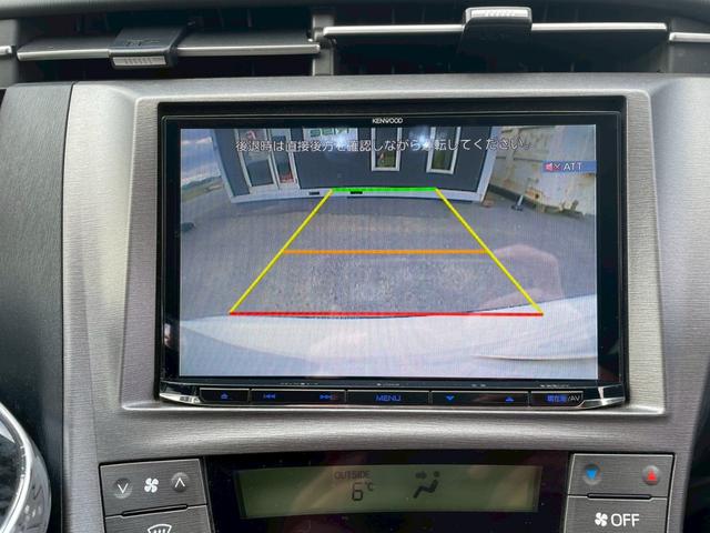 プリウス １．８Ｓ　外品１８ＡＷ　シーケンシャルウインカー　バックモニター　ＫＥＮＷＯＯＤ９インチナビＴＶ　外品　マフラー　１８ＡＷ　足回り　テーブル　シーケンシャルウインカー　ＬＥＤスカッフプレート（24枚目）