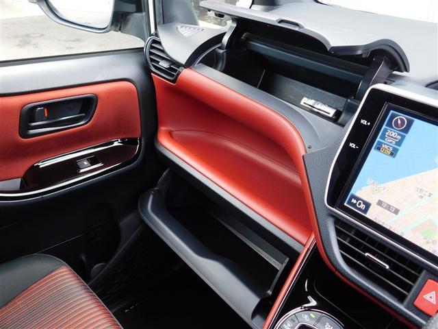 ヴォクシー ＺＳ　フルセグ　メモリーナビ　ＤＶＤ再生　ミュージックプレイヤー接続可　後席モニター　バックカメラ　衝突被害軽減システム　ＥＴＣ　両側電動スライド　ＬＥＤヘッドランプ　乗車定員８人　３列シート　記録簿（16枚目）