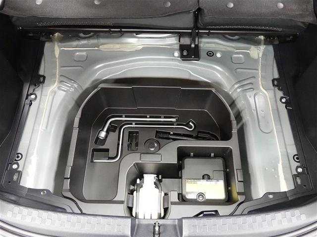 アクア クロスオーバー　フルセグ　メモリーナビ　ＤＶＤ再生　ミュージックプレイヤー接続可　バックカメラ　衝突被害軽減システム　ＥＴＣ（17枚目）