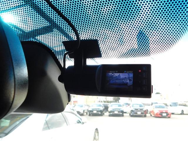 デリカD:5 P 4WD フルセグ メモリーナビ DVD再生 ミュージックプレイヤー接続可 バックカメラ 衝突被害軽減システム ETC ドラレコ 両側電動スライド LEDヘッドランプ 乗車定員8人 3列シート 記録簿(20枚目)