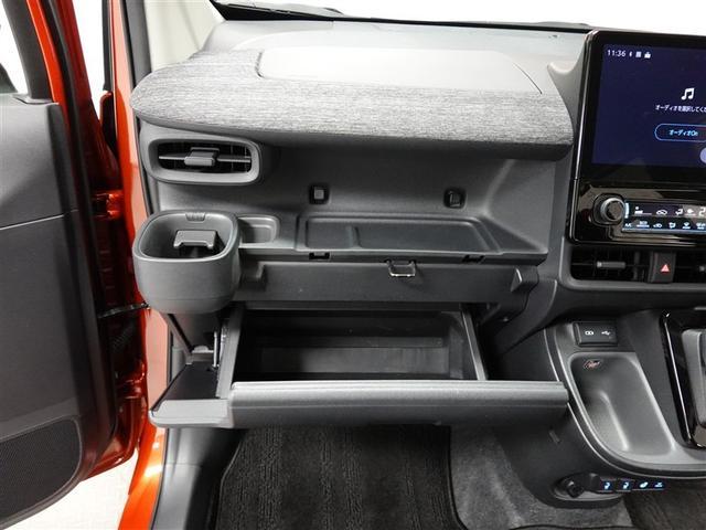 シエンタ ハイブリッドＺ　フルセグ　メモリーナビ　ミュージックプレイヤー接続可　バックカメラ　衝突被害軽減システム　ＥＴＣ　ドラレコ　両側電動スライド　ＬＥＤヘッドランプ　乗車定員７人　３列シート　ワンオーナー（20枚目）