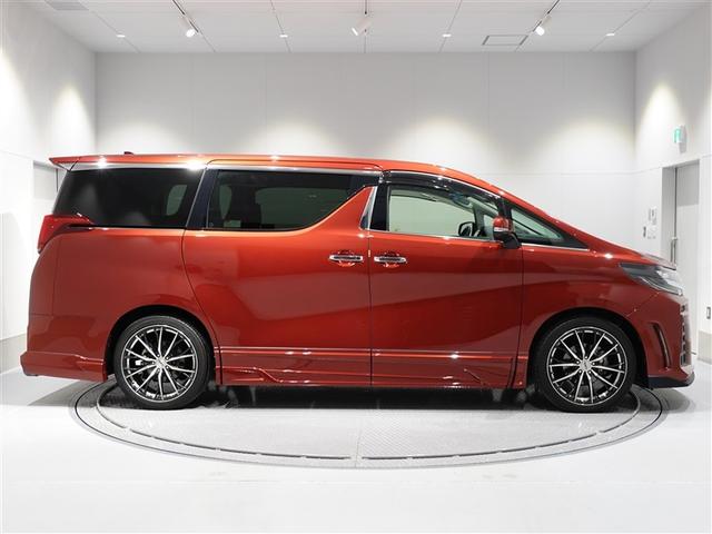 アルファード ２．５Ｓ　フルセグ　メモリーナビ　ＤＶＤ再生　バックカメラ　衝突被害軽減システム　ＥＴＣ　電動スライドドア　ＬＥＤヘッドランプ　乗車定員８人　３列シート　フルエアロ　アイドリングストップ（40枚目）