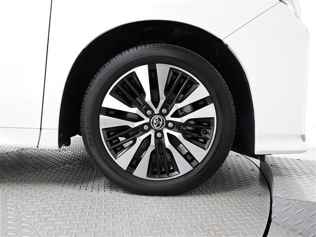 �A���~�z�C�[���𑕔��A�^�C���T�C�Y�͂Q�R�T�^�T�O�q�P�W�ł��B