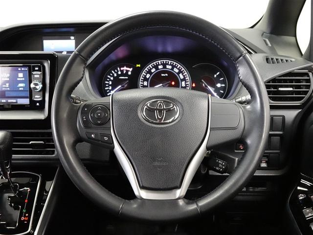 エスクァイア Ｘｉ　４ＷＤ　フルセグ　メモリーナビ　ＤＶＤ再生　ミュージックプレイヤー接続可　後席モニター　バックカメラ　衝突被害軽減システム　ＥＴＣ　電動スライドドア　ＬＥＤヘッドランプ　乗車定員７人　３列シート（10枚目）