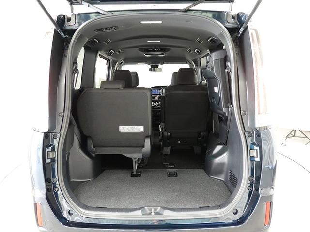 エスクァイア Ｘｉ　４ＷＤ　フルセグ　メモリーナビ　ＤＶＤ再生　ミュージックプレイヤー接続可　後席モニター　バックカメラ　衝突被害軽減システム　ＥＴＣ　電動スライドドア　ＬＥＤヘッドランプ　乗車定員７人　３列シート（16枚目）