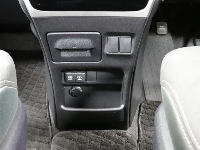 エスクァイア Ｘｉ　４ＷＤ　フルセグ　メモリーナビ　ＤＶＤ再生　ミュージックプレイヤー接続可　後席モニター　バックカメラ　衝突被害軽減システム　ＥＴＣ　電動スライドドア　ＬＥＤヘッドランプ　乗車定員７人　３列シート（25枚目）