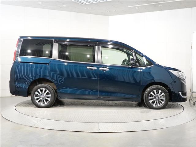 エスクァイア Ｘｉ　４ＷＤ　フルセグ　メモリーナビ　ＤＶＤ再生　ミュージックプレイヤー接続可　後席モニター　バックカメラ　衝突被害軽減システム　ＥＴＣ　電動スライドドア　ＬＥＤヘッドランプ　乗車定員７人　３列シート（40枚目）