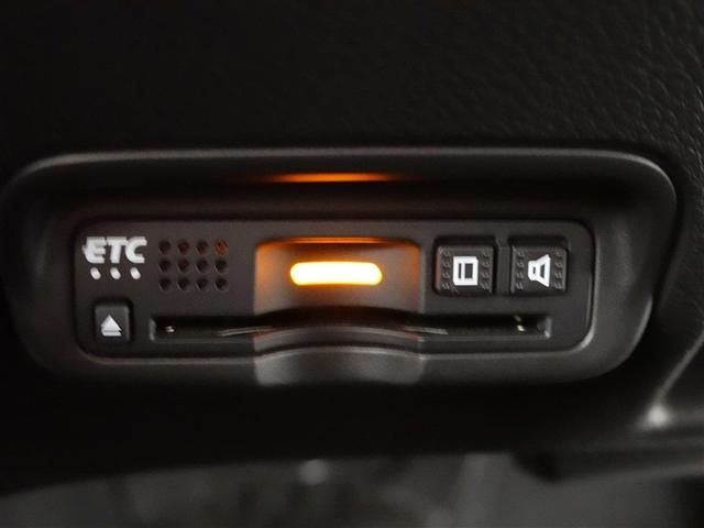 ヴェゼル ハイブリッドＸ・ホンダセンシング　フルセグ　メモリーナビ　ＤＶＤ再生　ミュージックプレイヤー接続可　バックカメラ　衝突被害軽減システム　ＥＴＣ　ＬＥＤヘッドランプ　ワンオーナー（8枚目）