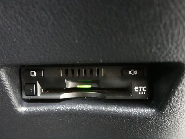 シエンタ ハイブリッドＧ　クエロ　フルセグ　メモリーナビ　ＤＶＤ再生　ミュージックプレイヤー接続可　バックカメラ　衝突被害軽減システム　ＥＴＣ　両側電動スライド　ＬＥＤヘッドランプ　乗車定員７人　３列シート（9枚目）