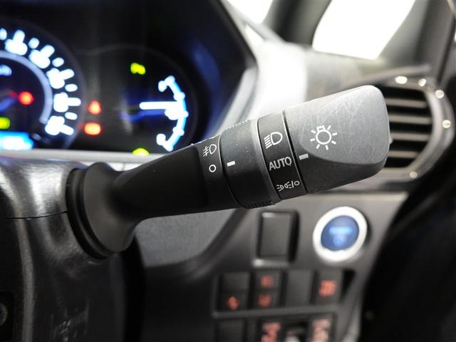 ヴォクシー ハイブリッドＺＳ　煌ＩＩＩ　フルセグ　メモリーナビ　ＤＶＤ再生　ミュージックプレイヤー接続可　バックカメラ　衝突被害軽減システム　ＥＴＣ　ドラレコ　両側電動スライド　ＬＥＤヘッドランプ　乗車定員７人　３列シート　ワンオーナー（32枚目）