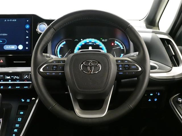 ヴォクシー ハイブリッドＳ－Ｚ　フルセグ　メモリーナビ　ＤＶＤ再生　ミュージックプレイヤー接続可　バックカメラ　衝突被害軽減システム　ＥＴＣ　ドラレコ　両側電動スライド　ＬＥＤヘッドランプ　乗車定員７人　３列シート　ワンオーナー（11枚目）