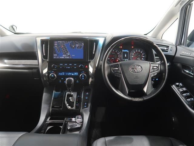 �X�^�C���b�V���ȃf�U�C���̃C���p�l�B�e����X�C�b�`�͎g���₷���ʒu�ɔz�u����Ă܂��B