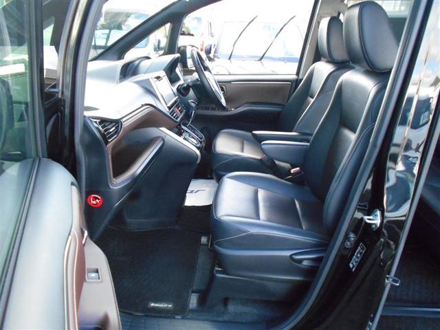 エスクァイア Gi フルセグ メモリーナビ DVD再生 ミュージックプレイヤー接続可 後席モニター バックカメラ ETC ドラレコ 両側電動スライド LEDヘッドランプ ウオークスルー 乗車定員7人 3列シート(16枚目)